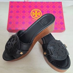 Tory Burch Madalena Wedge, size 6, black, leather
